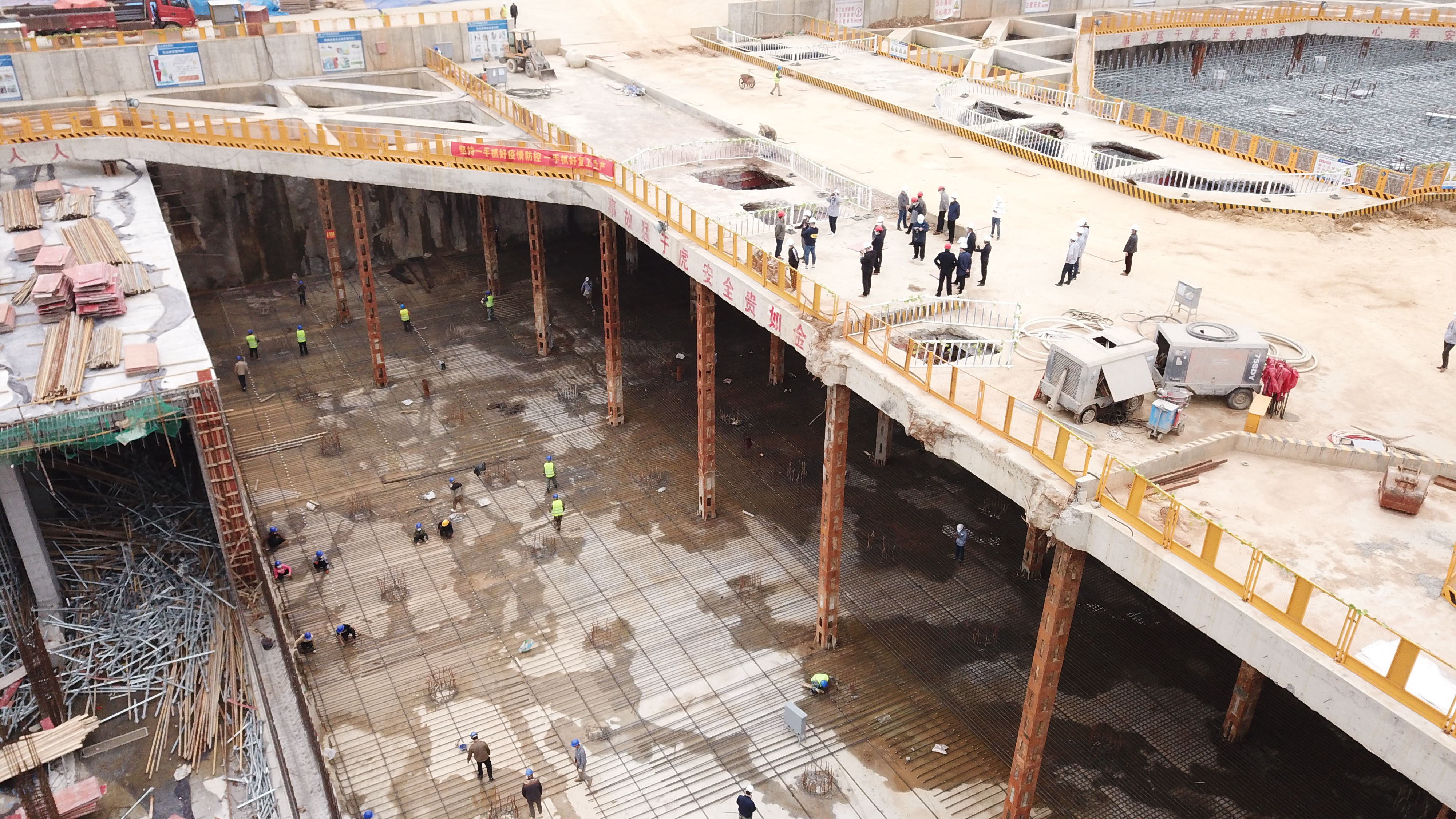 3月24日,南湖水環(huán)境提升工程復(fù)工現(xiàn)場 (2).jpg 3月24日,南湖水環(huán)境提升工程復(fù)工現(xiàn)場 (2).jpg